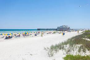 Daytona Beach Resort by VTrips