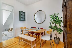 Riverside View 2-Bed For Remote Workers & Digital Nomads