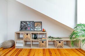 Riverside View 2-Bed For Remote Workers & Digital Nomads