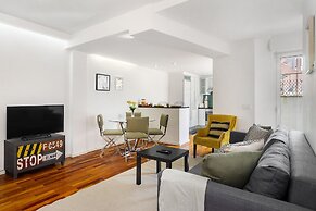 Central City Serenity: Entrecampos Terrace Haven