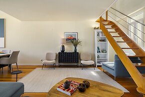 Luxury Lisbon Penthouse: Designer Decor & Epic Views