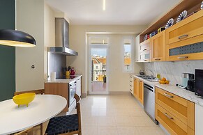 Luxury Lisbon Penthouse: Designer Decor & Epic Views