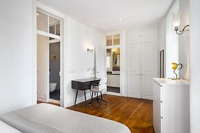 Central 1-Bed W/ River Views Great For D Nomads & R Workers