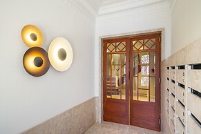 Urban Elegance: A Modern Haven In Lisbon'S Heart