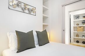 Urban Elegance: A Modern Haven In Lisbon'S Heart