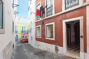 Historical 2-Bed Alfama Charm