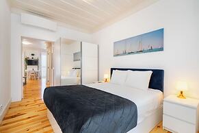 Intendente Modern 1-Bed W/ Lift & Ac In Top Notch Location