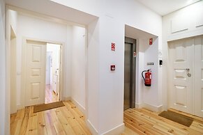Intendente Modern 1-Bed W/ Lift & Ac In Top Notch Location