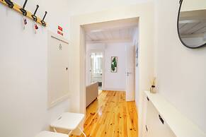 Intendente Modern 1-Bed W/ Lift & Ac In Top Notch Location