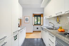 Ajuda 31 Premium W/ Elevator & Parking