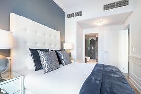 The Boulevard Prime Location & Timeless Luxury