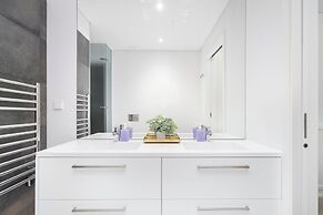 The Boulevard Prime Location & Timeless Luxury