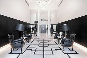 The Boulevard Prime Location W/ Ac & Elevator