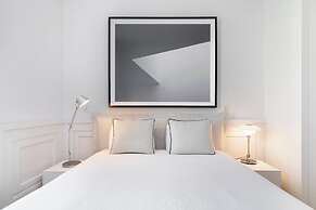 The Boulevard Prime Location W/ Ac & Elevator