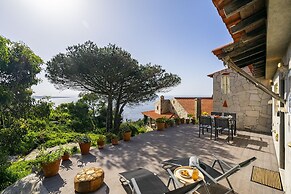 Wilderness Escape: Secluded Haven For Remote Work