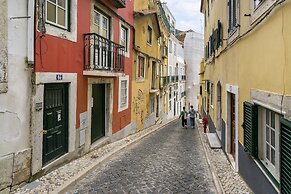 Downtown 1-Br Great For Mid-Term Rentals