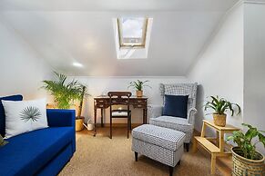 Central Oasis Prime Location W/ Great View