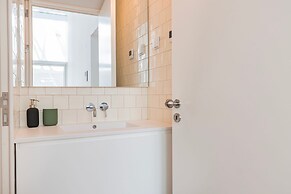 Lisbon'S Elite A Stylish & Modern Studio W Patio