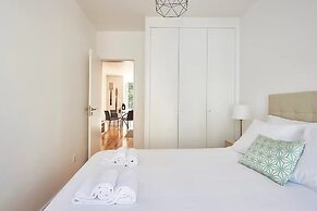 Modern 1-Bed With Ac & Private Terrace