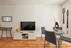 Modern 1-Bed With Ac & Private Terrace