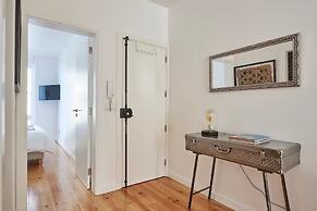 Modern 1-Bed With Ac & Private Terrace