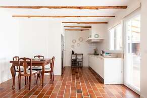 Countryside Charm Near Wedding Venue W/ Bbq Patio