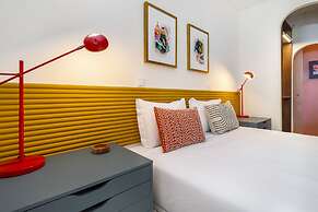 Historic Centre Modern Masterpiece W River Views