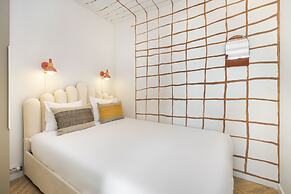 Historic Centre Modern Masterpiece W River Views