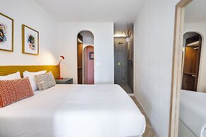 Historic Centre Modern Masterpiece W River Views