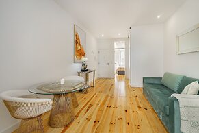 Chic 1-Bed W/ Patio Perfect To Explore Lisbon