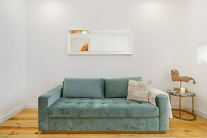 Chic 1-Bed W/ Patio Perfect To Explore Lisbon