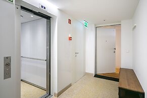 City View Penthouse Luxurious Living In Lisbon With Ac & Elevator
