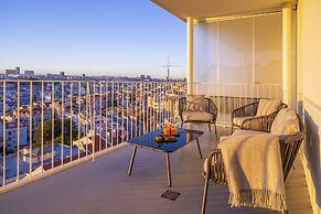 City View Penthouse Luxurious Living In Lisbon With Ac & Elevator