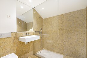 City View Penthouse Luxurious Living In Lisbon With Ac & Elevator