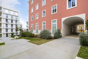 City View Penthouse Luxurious Living In Lisbon With Ac & Elevator