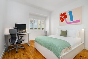 Lisbon Urban Chic: Great For D Nomads & R Workers