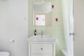 Lisbon Urban Chic: Great For D Nomads & R Workers