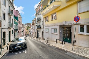 Prime Location W Ac 3-Bed Duplex Perfect For Families Only