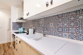 Boho-Chic Santos Apartment: Industriais 7