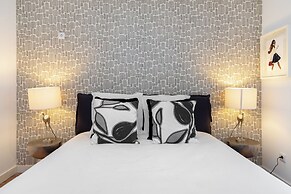 City Oasis Extravaganza: Lisbon'S Supreme Retreat