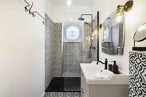 Premium Alfama 2-Br Great For Remote Workers & Digital Nomads