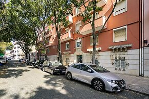 Premium Alfama 2-Br Great For Remote Workers & Digital Nomads