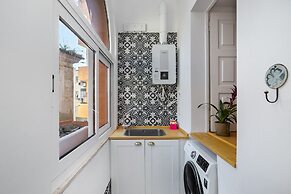 Premium Alfama 2-Br Great For Remote Workers & Digital Nomads