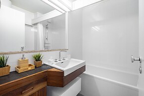 Study & Surf Carcavelos 1-Bed By Beach & Nova Sbe