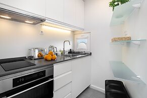 Study & Surf Carcavelos 1-Bed By Beach & Nova Sbe