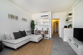 Study & Surf Carcavelos 1-Bed By Beach & Nova Sbe