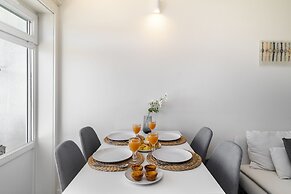 Study & Surf Carcavelos 1-Bed By Beach & Nova Sbe