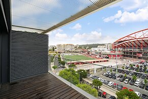 Urban Retreat W/Parking, Elevator & Ac By Benfica Stadium