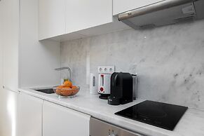 Lisbon'S Horizon Retreat: A View To Remember