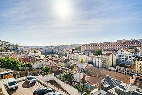 Lisbon'S Horizon Retreat: A View To Remember